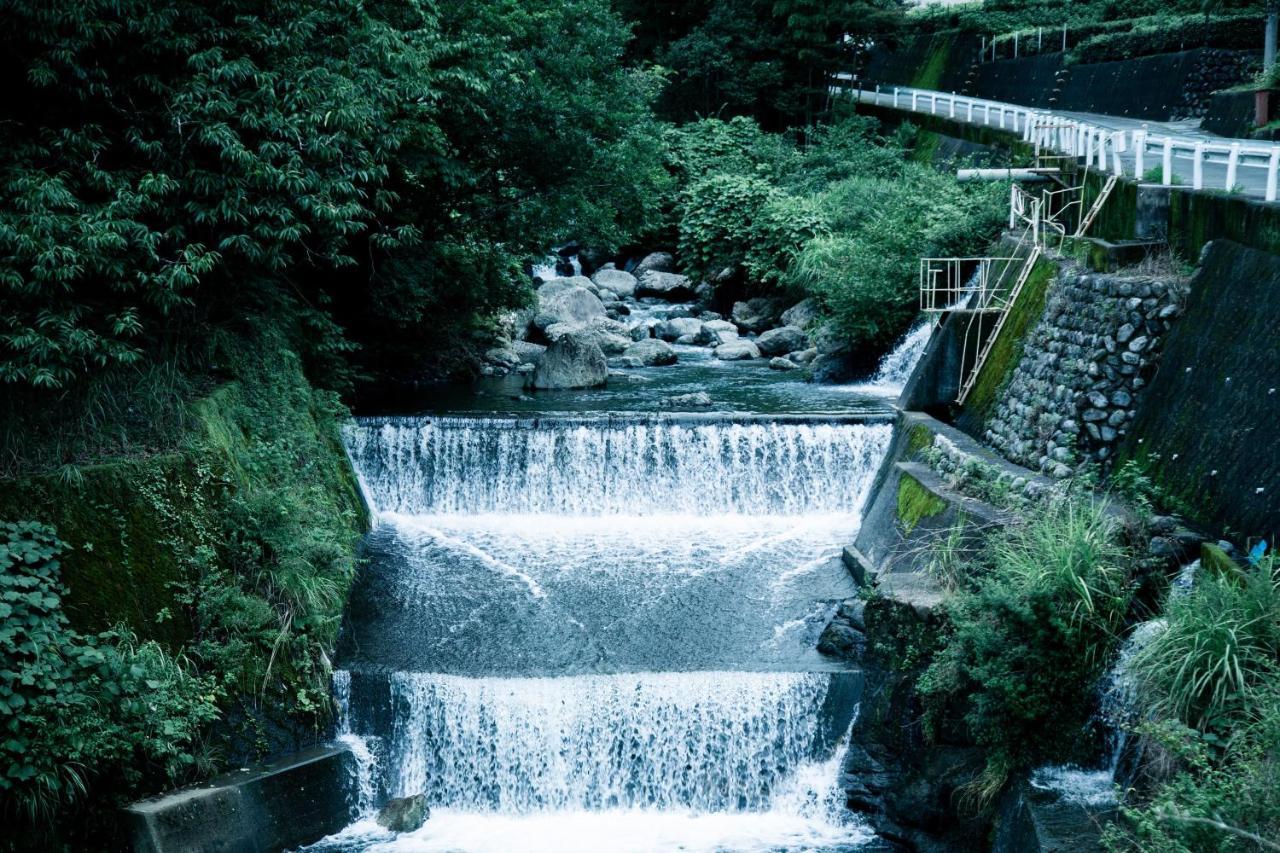 山の中の一棟貸切宿 五番地 Nambu (Yamanashi) Exterior foto