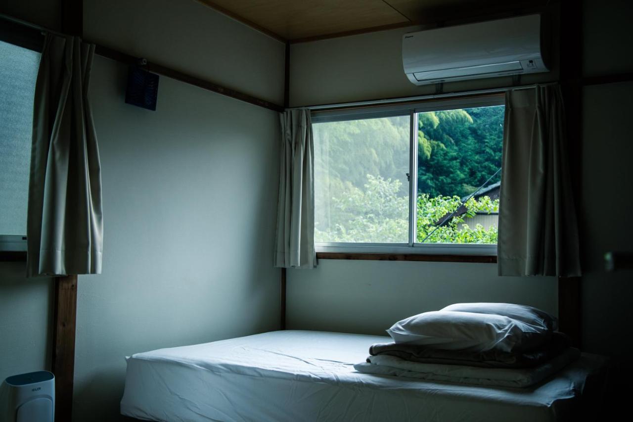 山の中の一棟貸切宿 五番地 Nambu (Yamanashi) Exterior foto