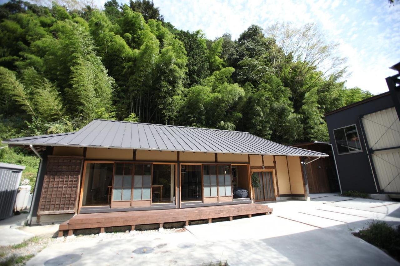 山の中の一棟貸切宿 五番地 Nambu (Yamanashi) Exterior foto